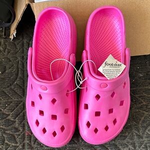 Women’s Pink Clogs